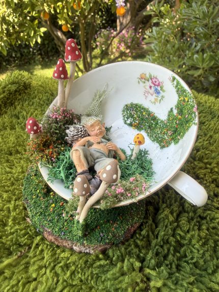 Sleepy Pixie in a cup
